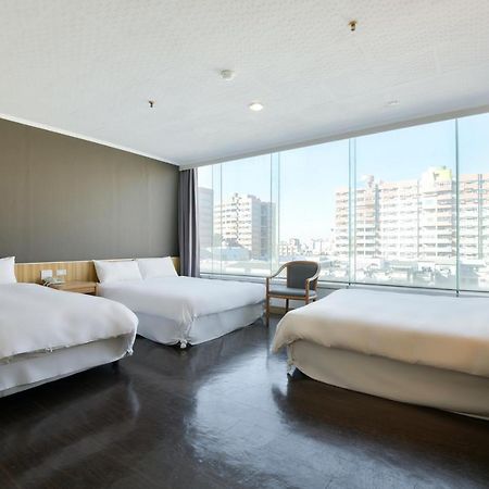 צ'יאיי סיטי Back Home Hotel מראה חיצוני תמונה