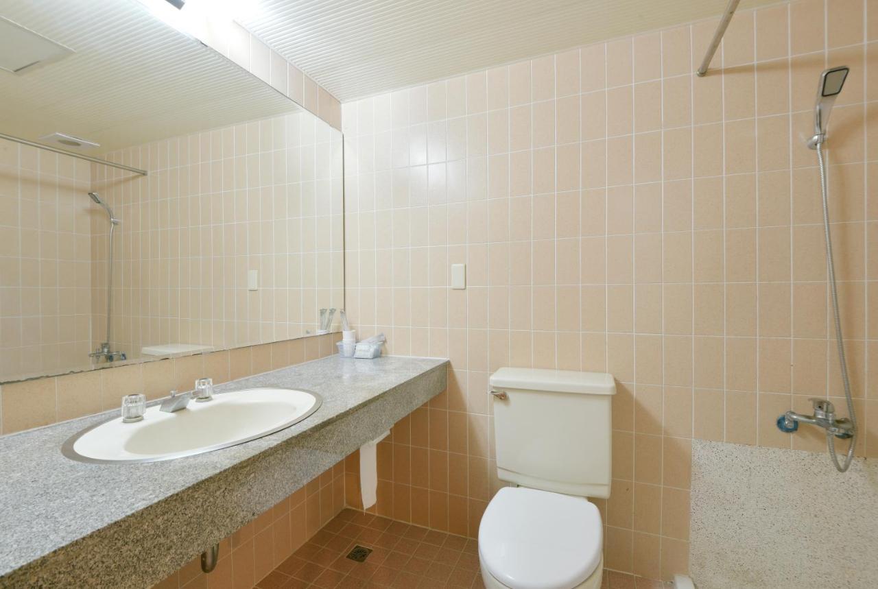 צ'יאיי סיטי Back Home Hotel מראה חיצוני תמונה